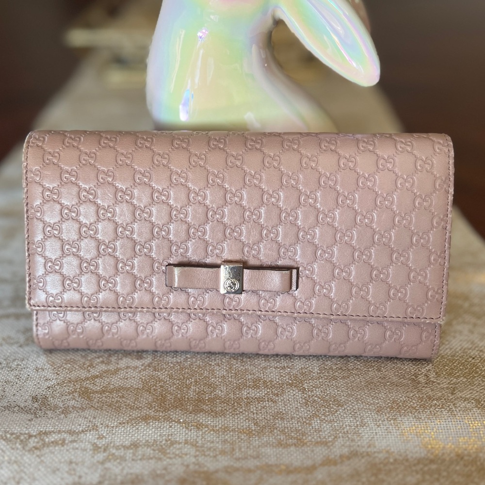 💗Authentic Pink Gucci Leather Wallet